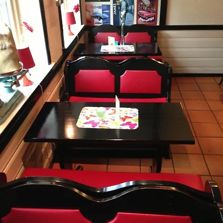 מוטל Osteroy Minihotell