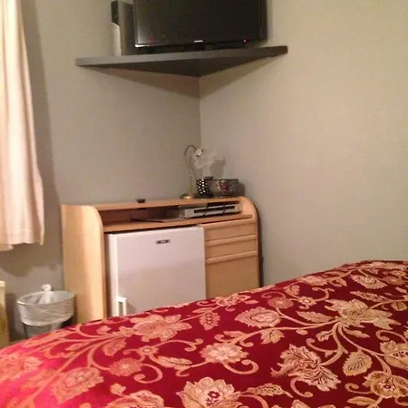 מוטל Osteroy Minihotell *